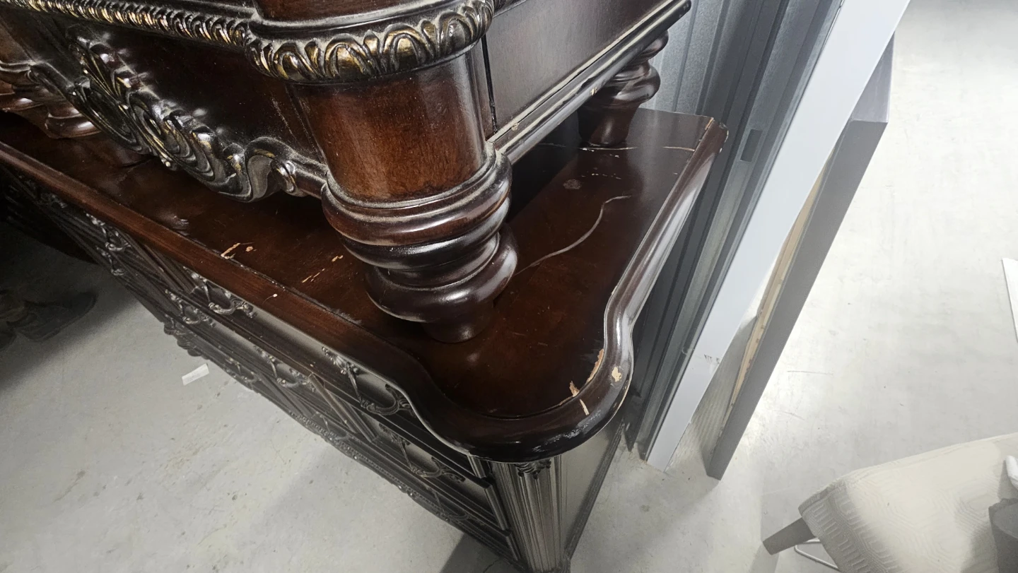Dark Wood Bedroom Set - KING SIZE - photo 2