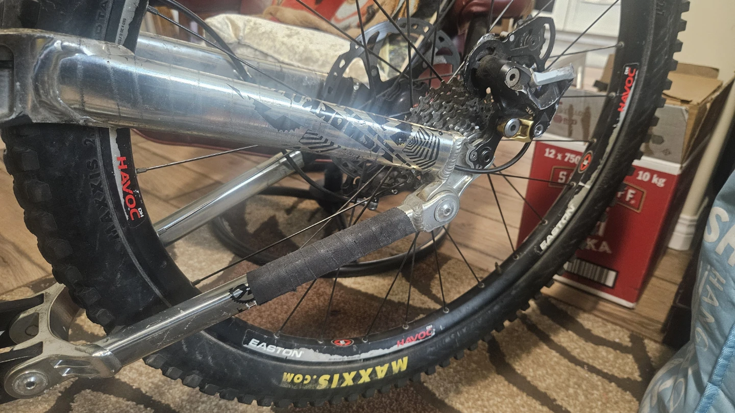 Kona operator Downhill Mountain Bike - photo 4