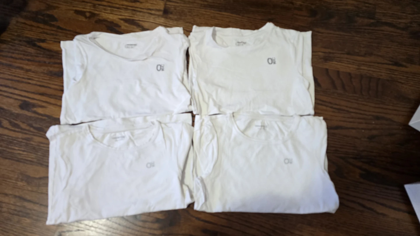 White T-shirts (4-pack) size 8Y