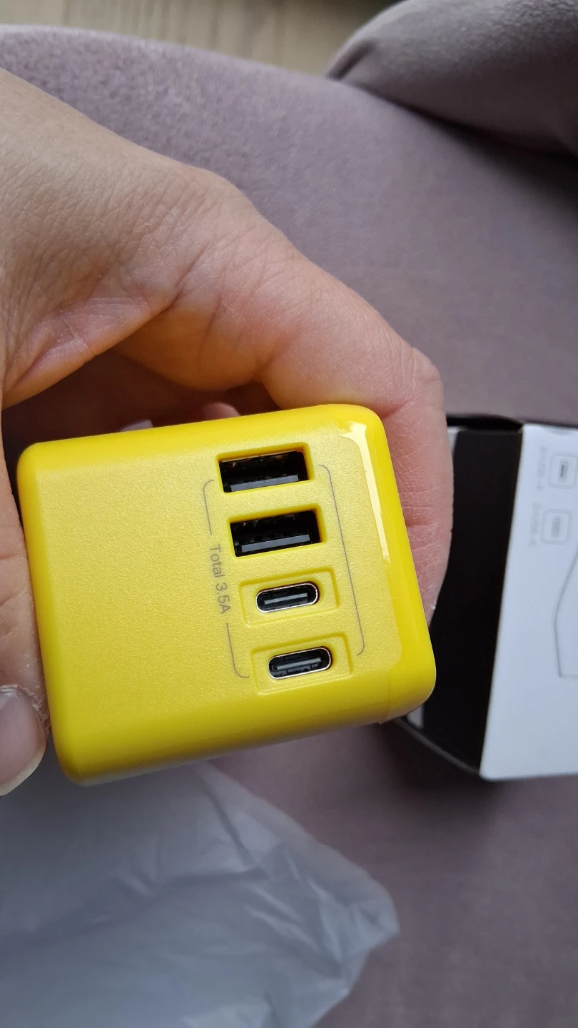 New Universal Travel Adaptor 5 in 1 Traveller Adaptor - photo 2