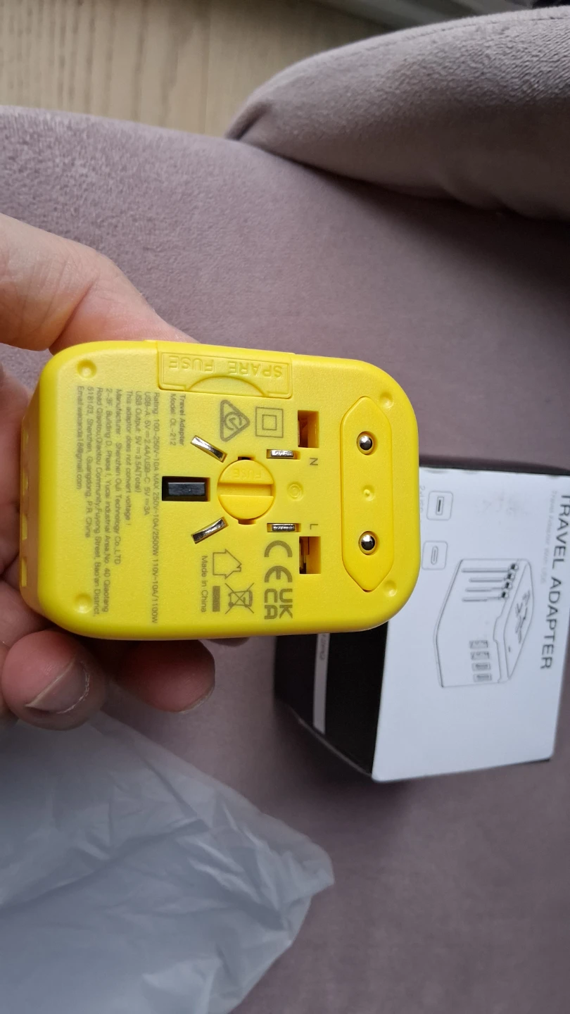 New Universal Travel Adaptor 5 in 1 Traveller Adaptor - photo 3