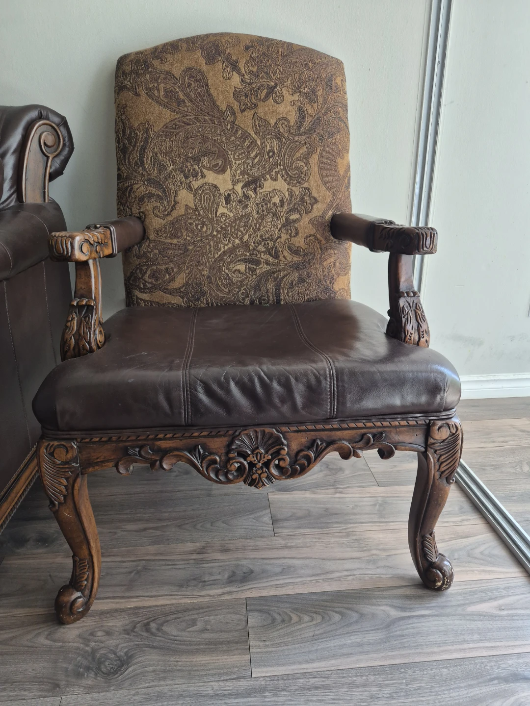 Ashley, 2 pieces Brown Genuine Leather Sofa and Armchair Set - photo 4