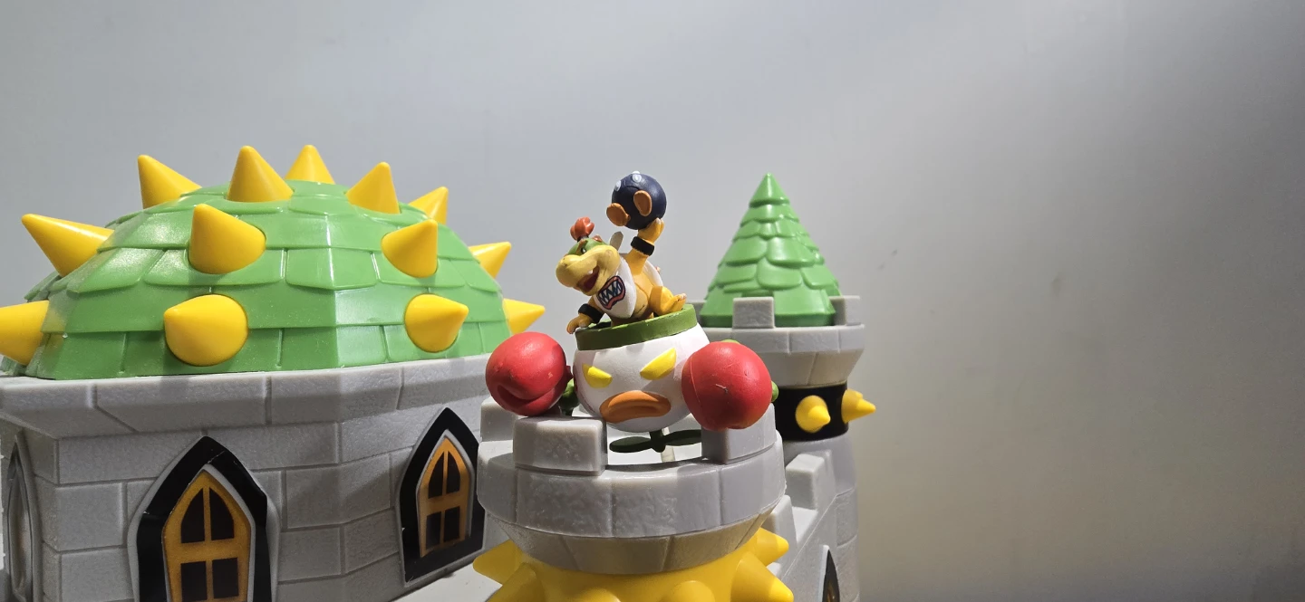 Nintendo Jakks Pacific Bowser Castle Deluxe Playset - photo 4