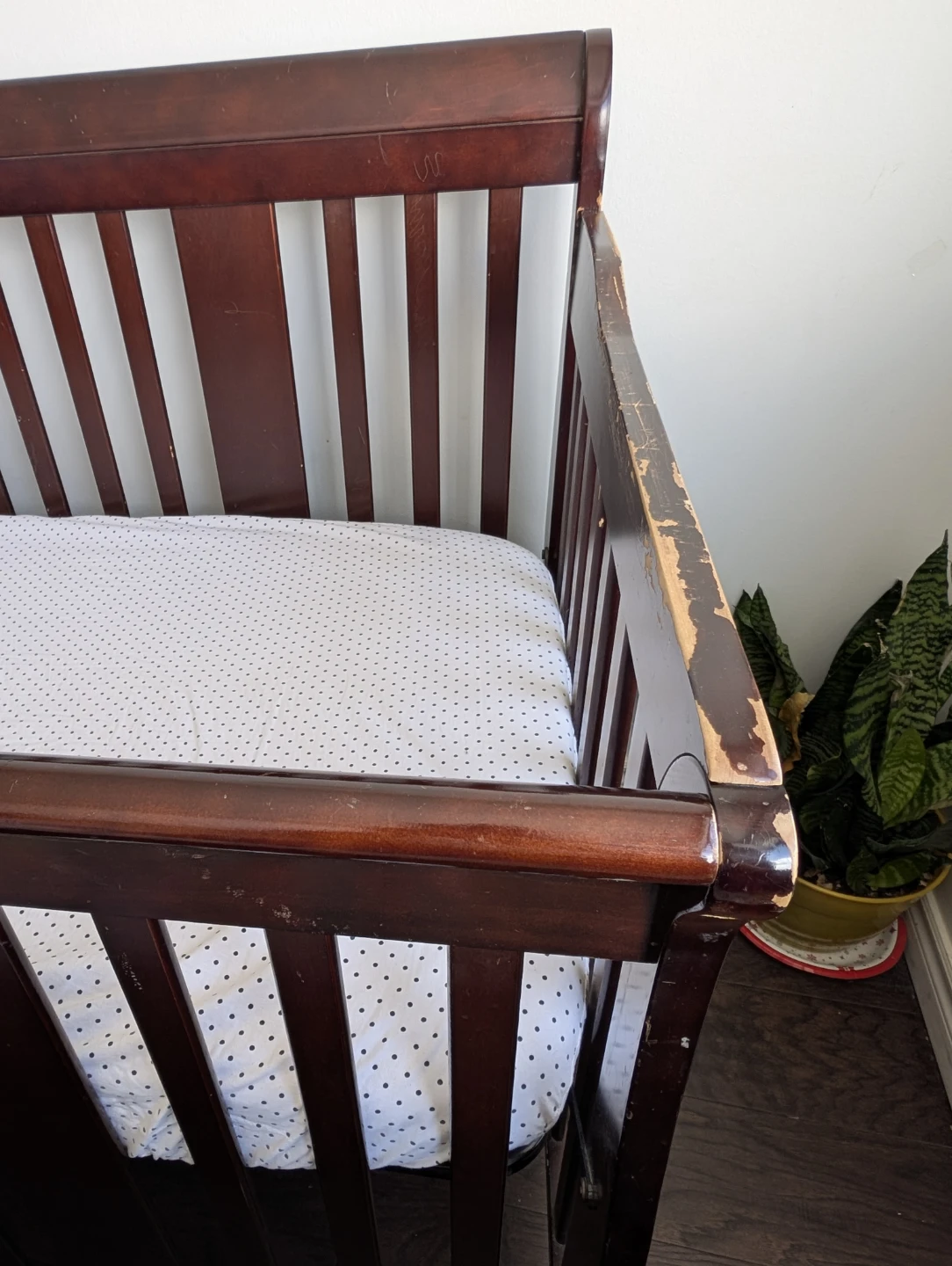 Dark Wood Crib with Mattress - photo 2