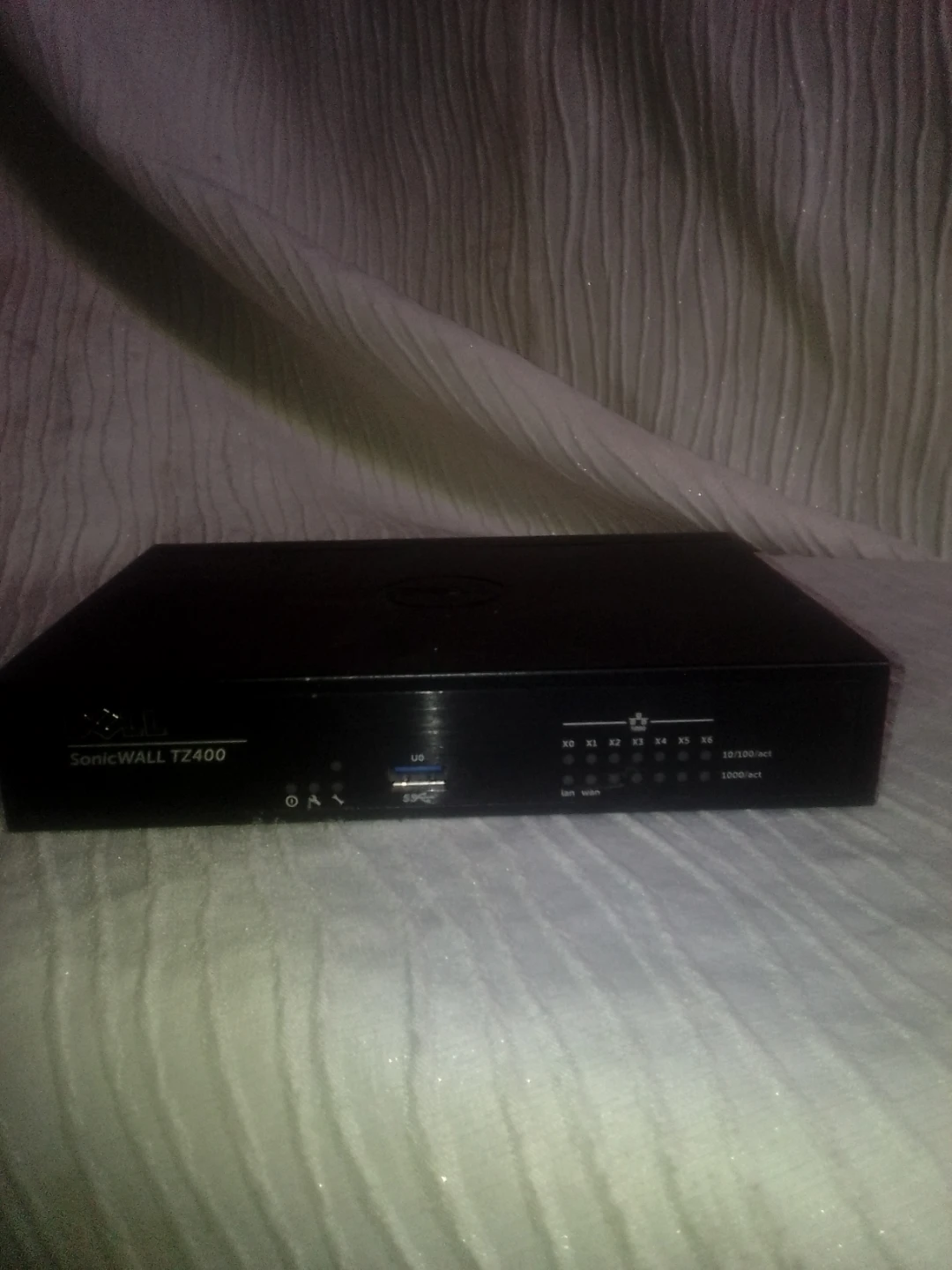 Dell SonicWALL TZ400 Network Security Appliance - photo 2