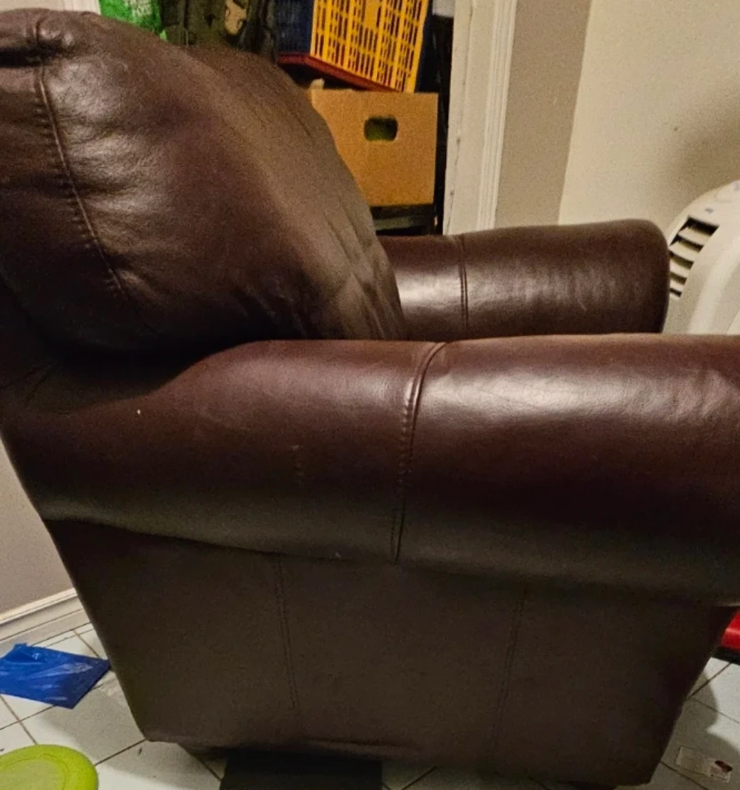 Brown Leather Armchair - photo 3