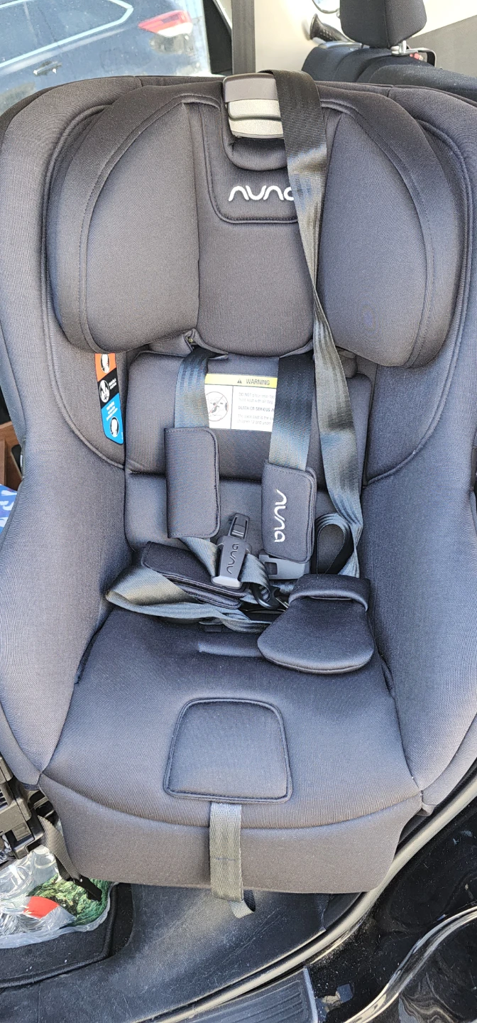 Nuna RAVA Convertible Car Seat - Black