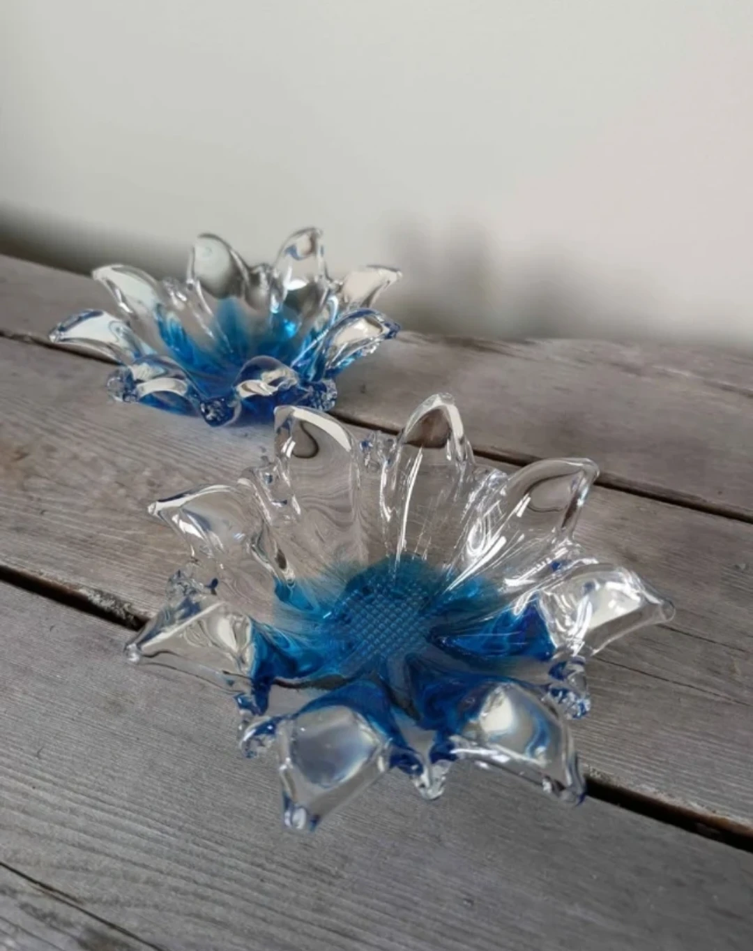 Set of 2 Blue and Clear Art Glass Dishes 🥕