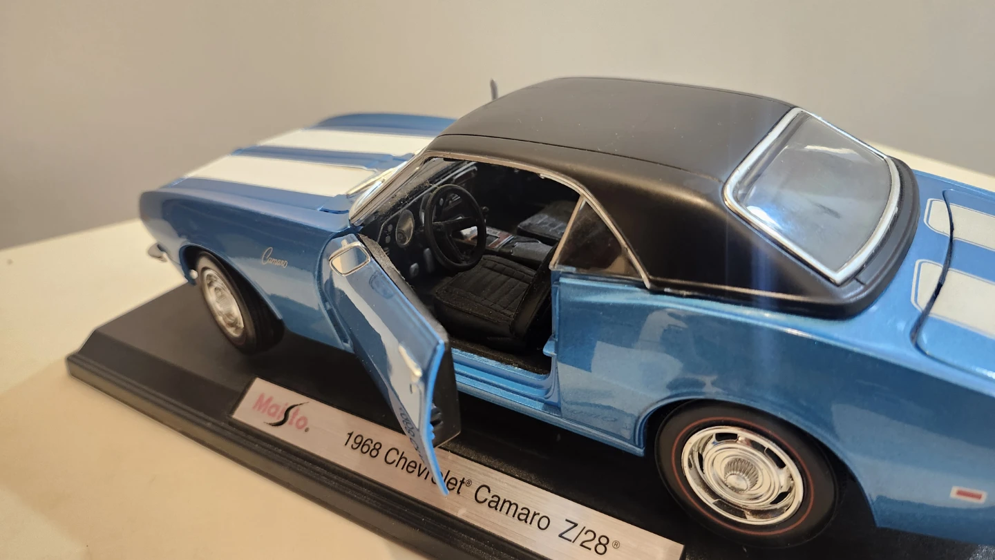 Maisto 1968 Chevrolet Camaro Z/28 Diecast Model Car - photo 3