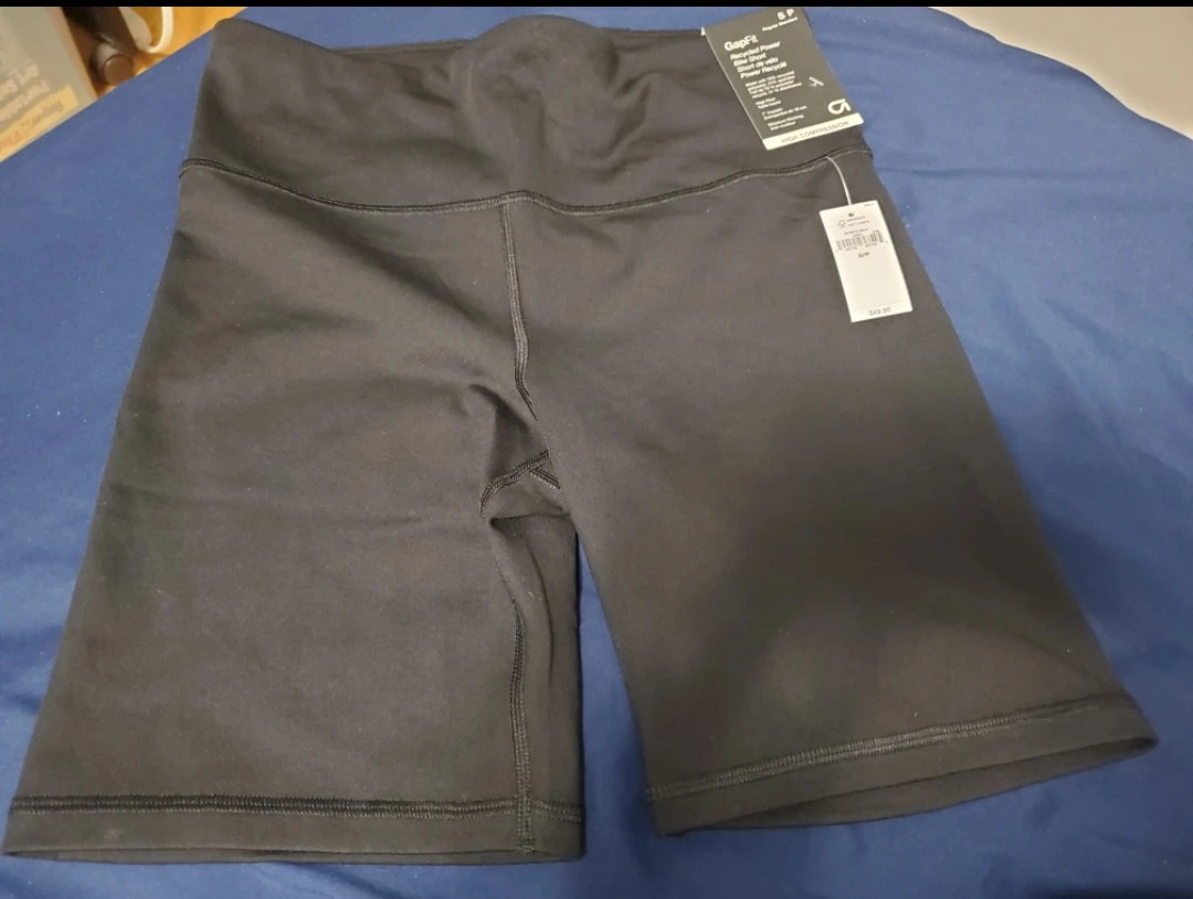 BNWT GapFit Recycled Power Bike Shorts
