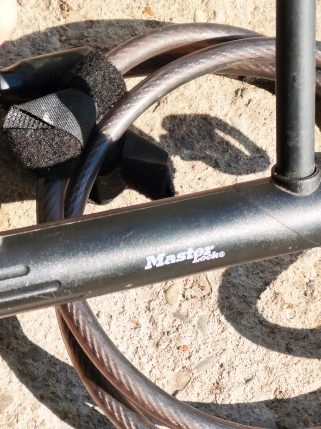 Master Lock U-Lock with Cable - photo 2