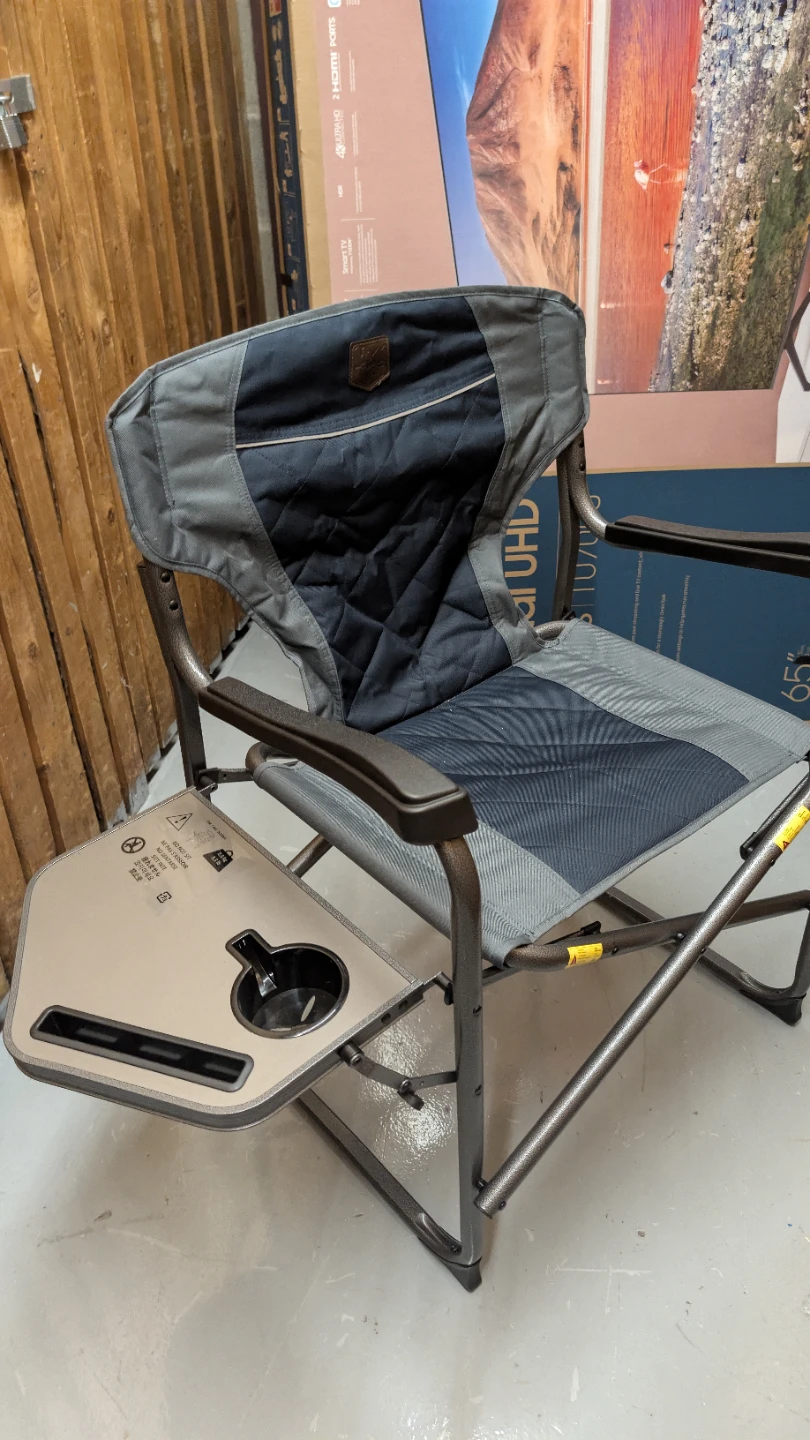 Outdoor Folding Camp Chair with Side Table