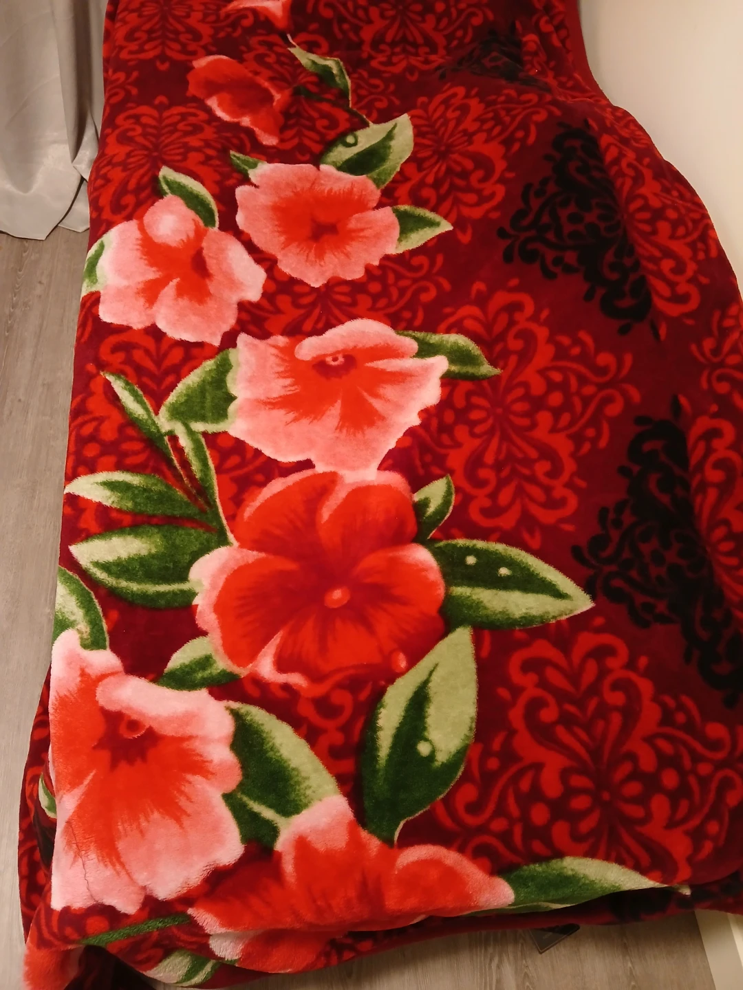 Red Floral Fleece Blanket