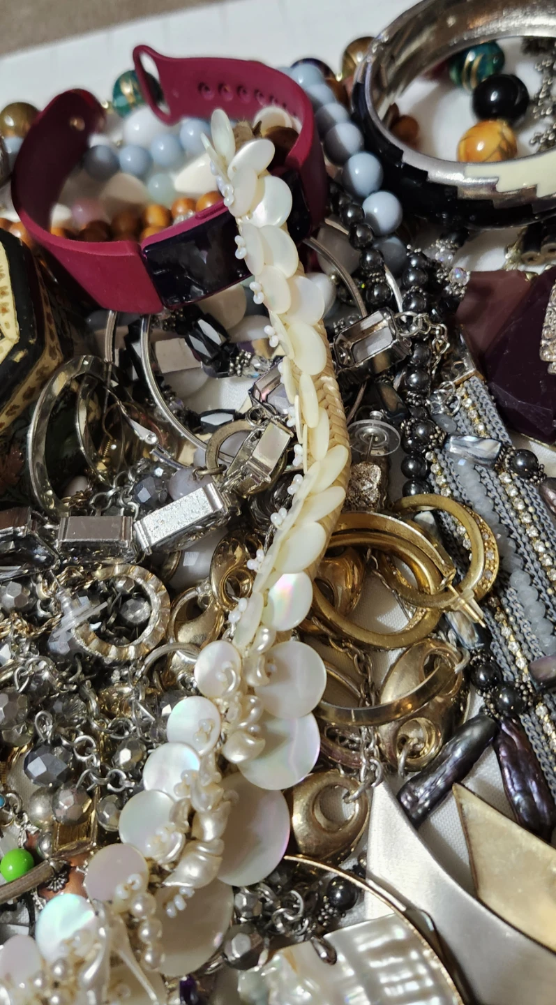 Huge Religious Jewelry lot. Some sterling pieces. - photo 2
