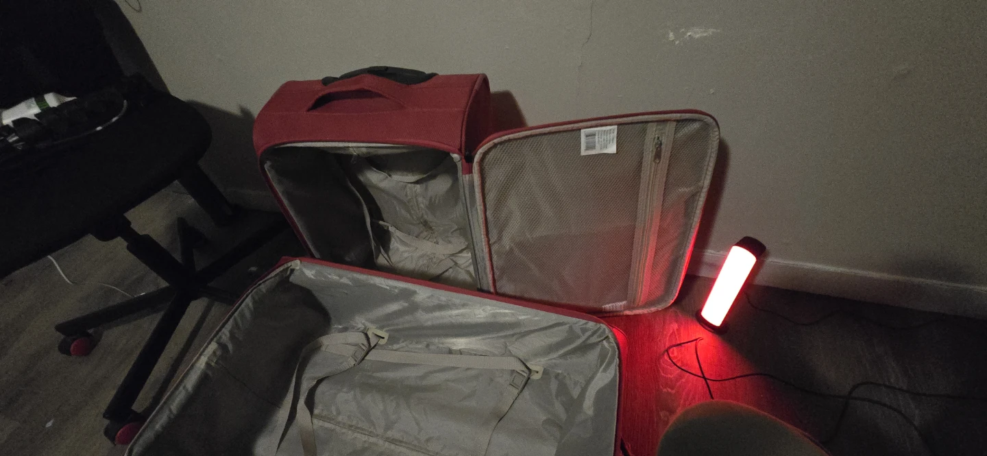 Jetstream 2 Piece Lightweight Spinner Luggage Set - Red - photo 3