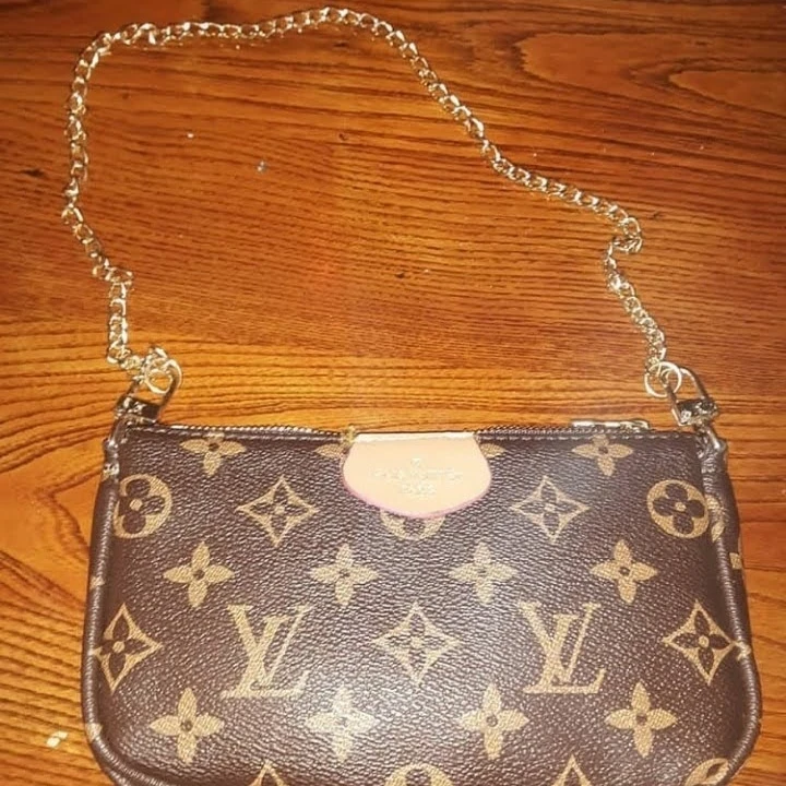 Louis Vuitton Monogram Canvas Pochette