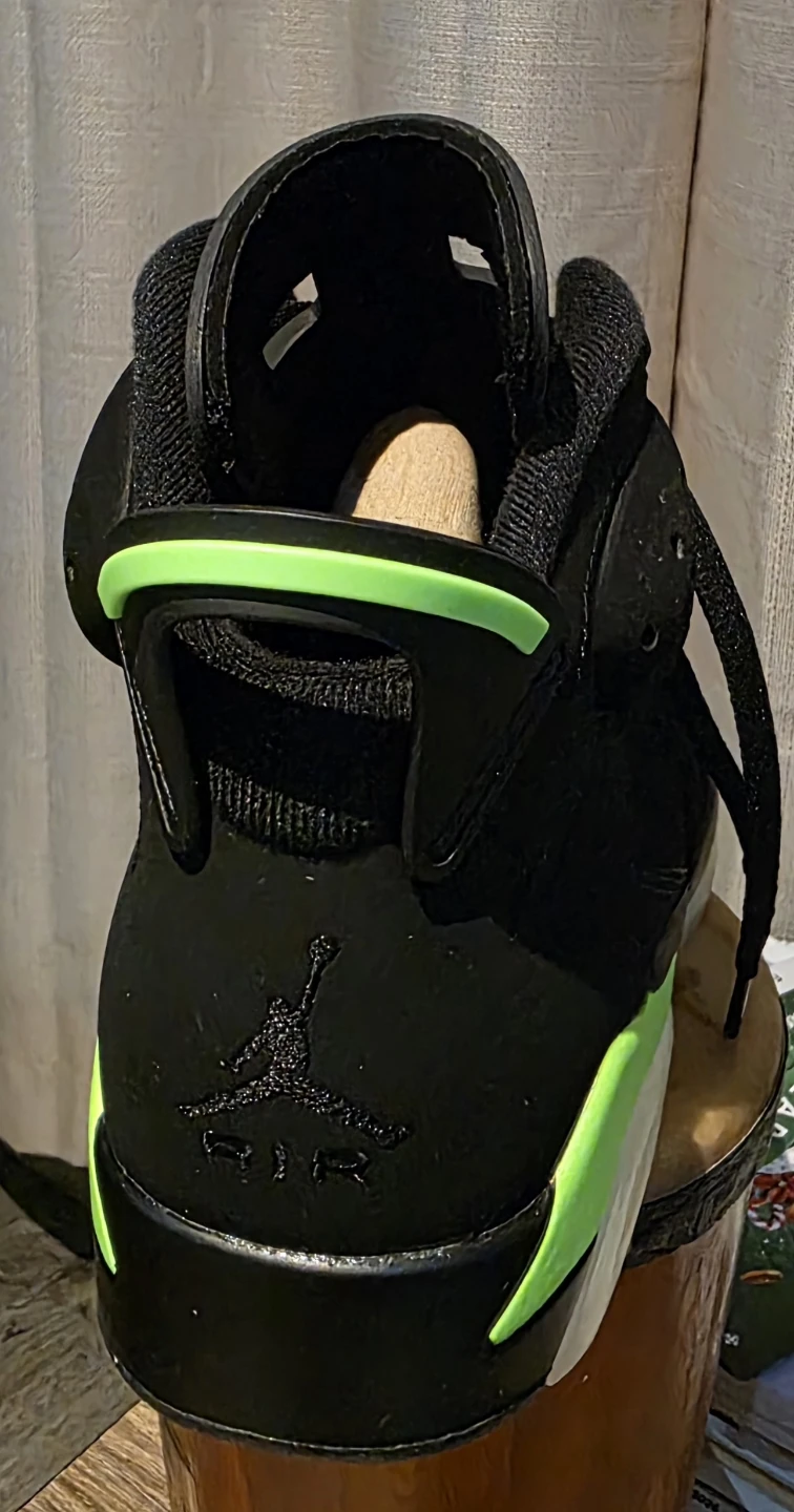 Air Jordan 6 Electric Green Size 8 (Brand New w/ Box) - photo 3