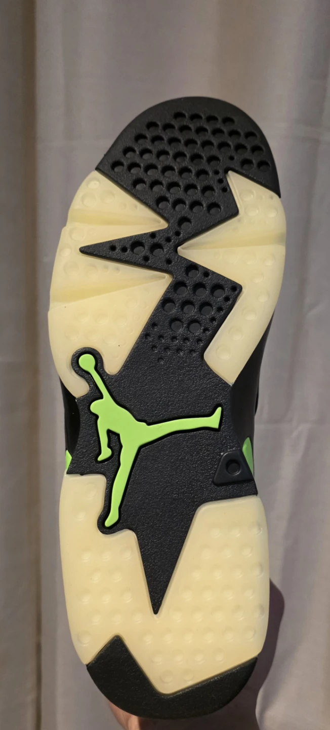 Air Jordan 6 Electric Green Size 8 (Brand New w/ Box) - photo 4