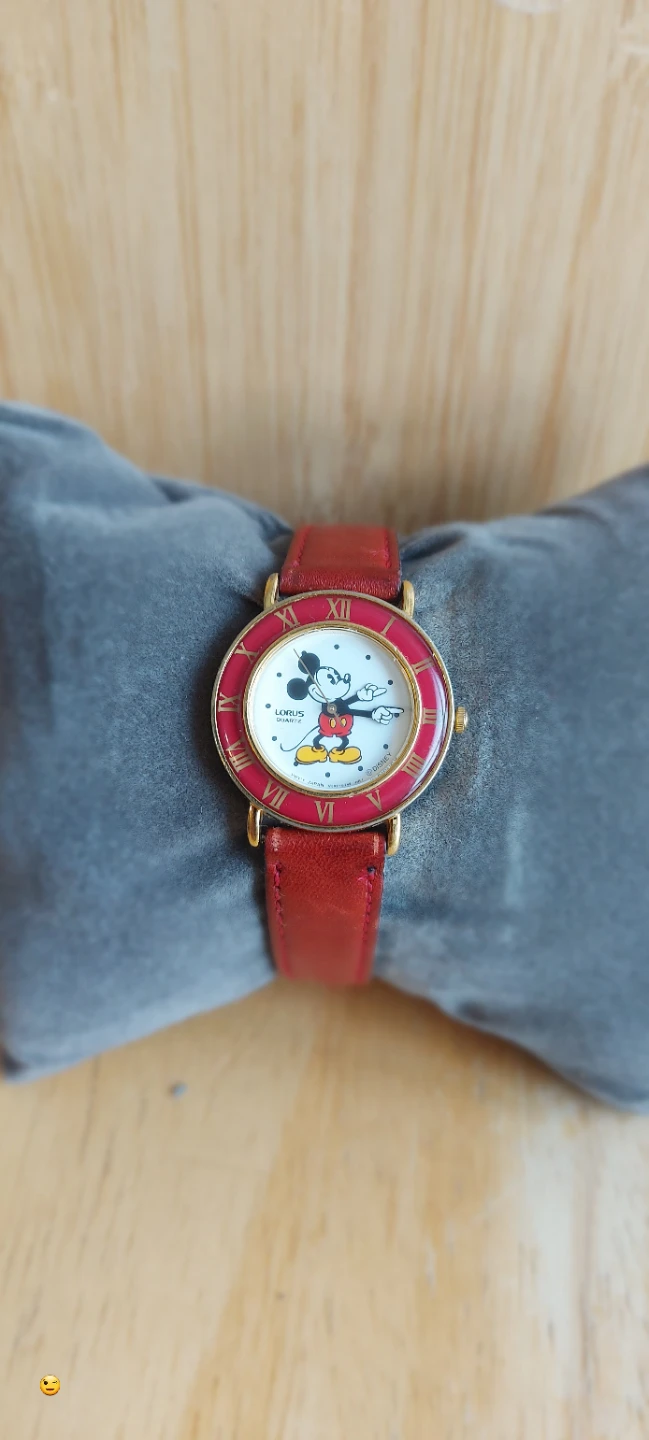 Lorus Mickey Mouse Watch with Red Leather Strap - photo 2