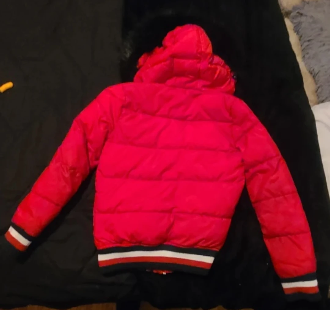 Tommy Hilfiger Red Puffer Jacket with Fur Hood 🧡 - photo 3