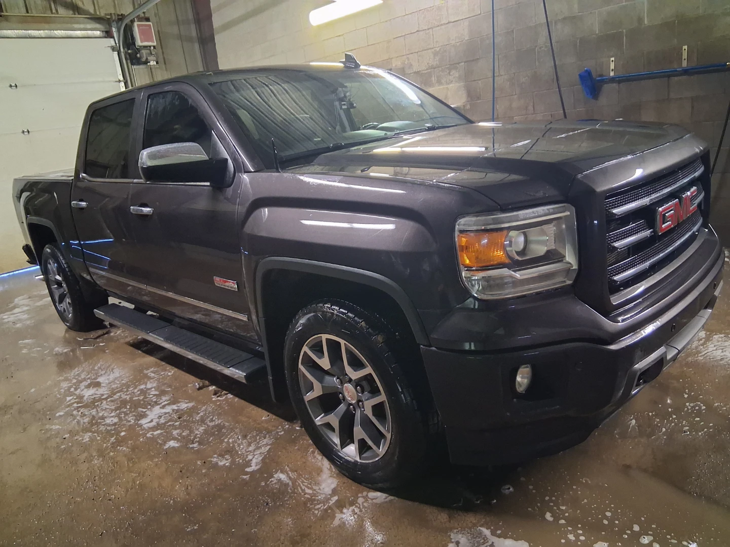 GMC Sierra Pickup Truck