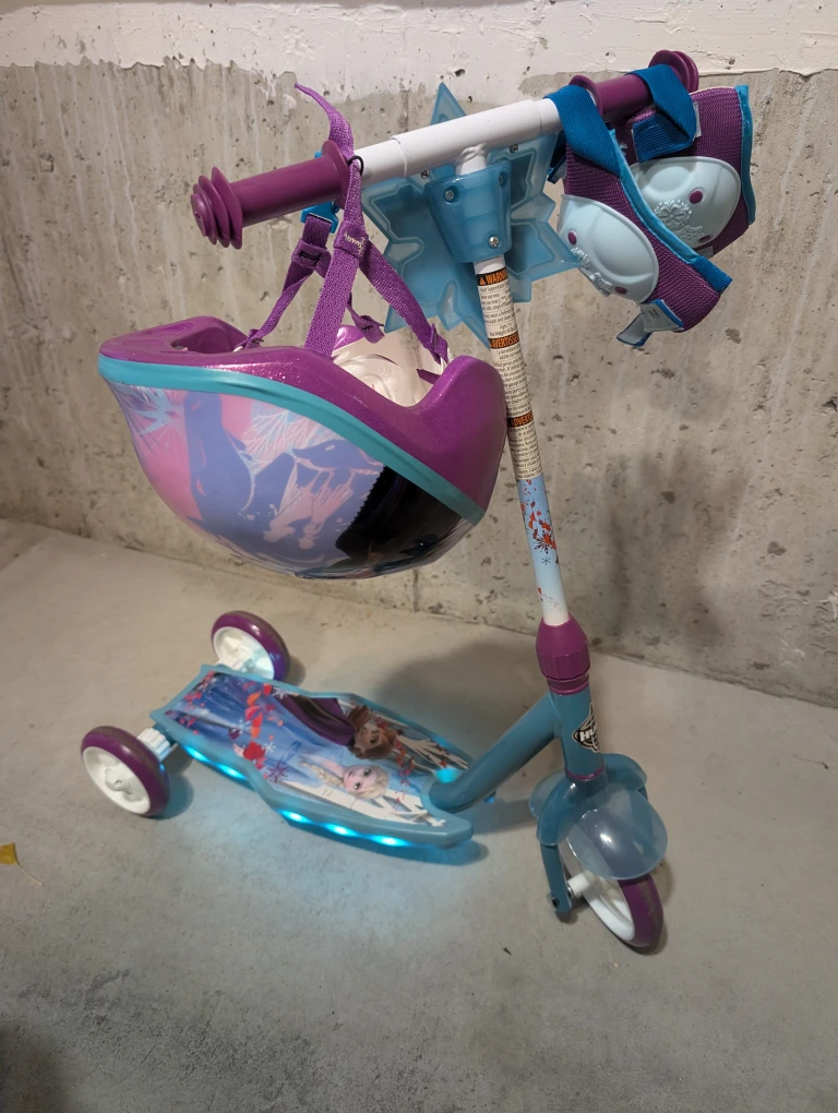 Disney Frozen Scooter and Helmet Set
