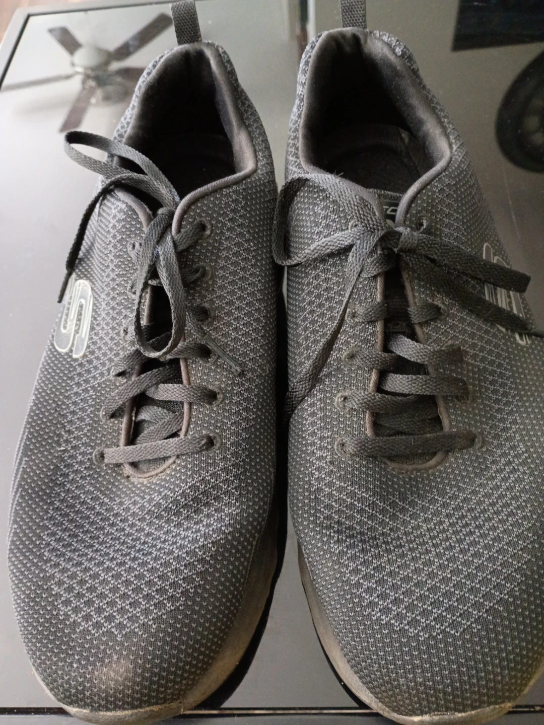 Skechers Air-Cooled Memory Foam Running Shoes size 11