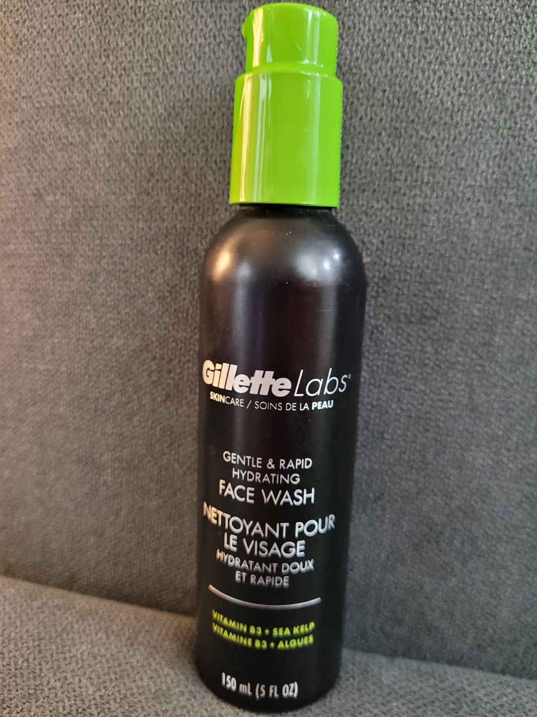 Gillette Labs Gentle & Rapid Hydrating Face Wash 150 mL
