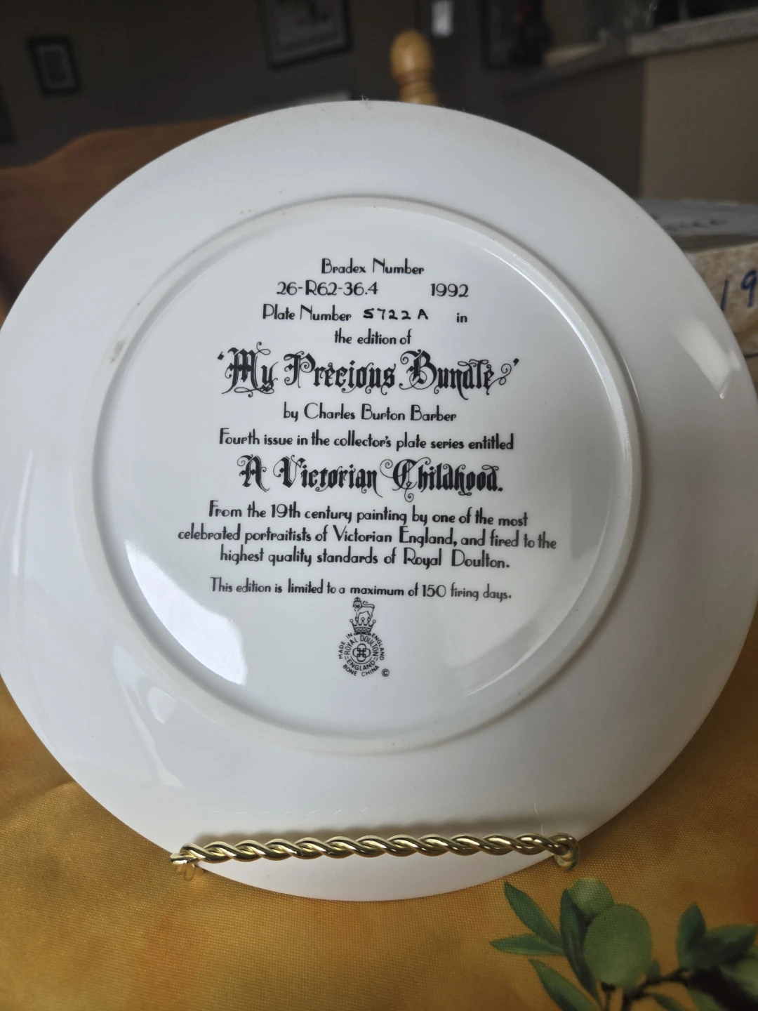 Royal Doulton Collector Plate "My Precious Bundle" - photo 2