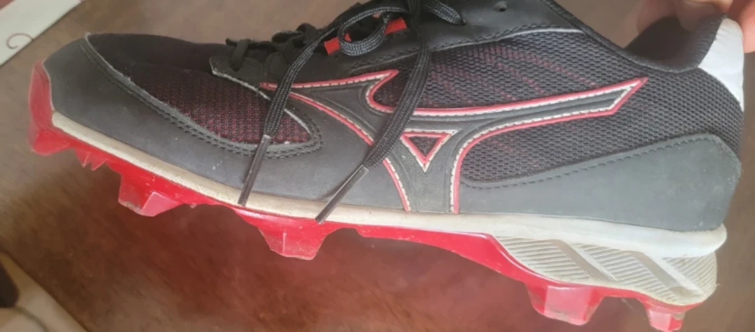 Mizuno Baseball/Softball Cleats  size 8.5 - photo 2