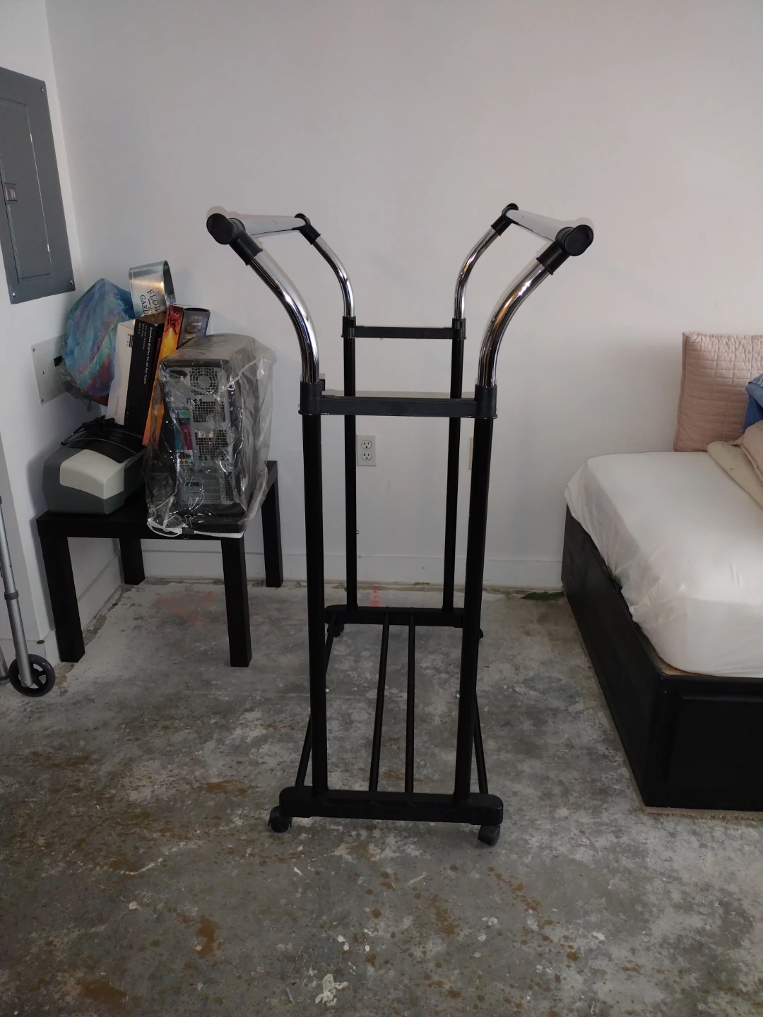 Adjustable Double Rail Garment Rack 🥕 - photo 3