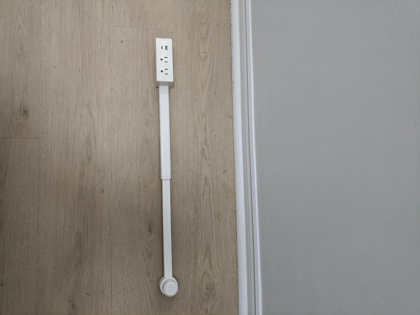Power Strip with 2 USB Ports and 2 Outlets - photo 4