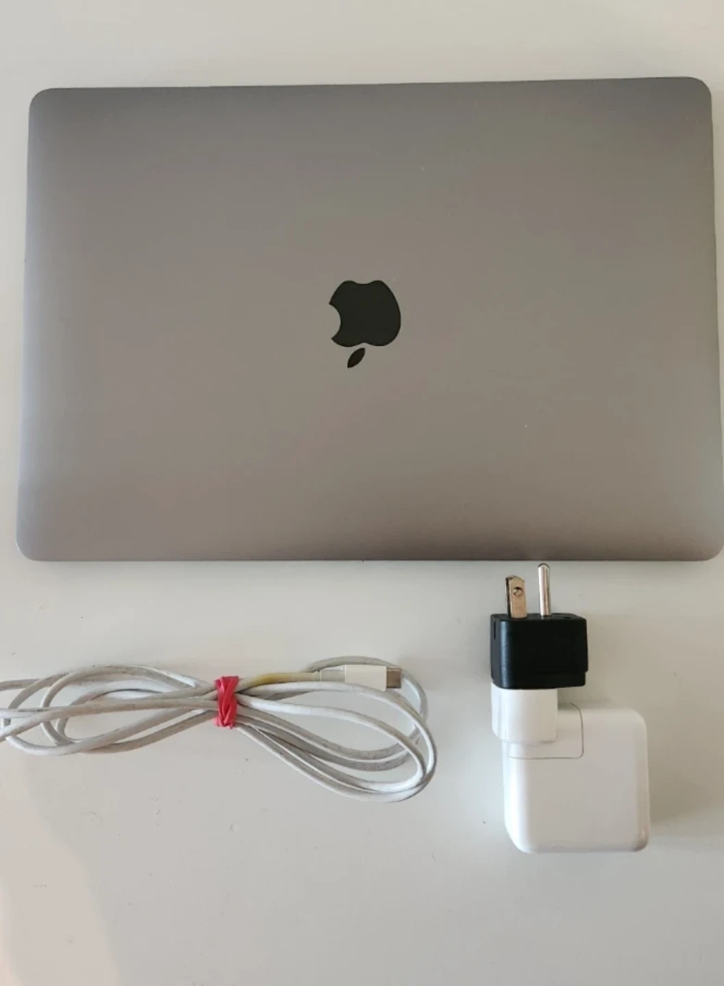 Apple MacBook Air M1 (2020) - photo 4