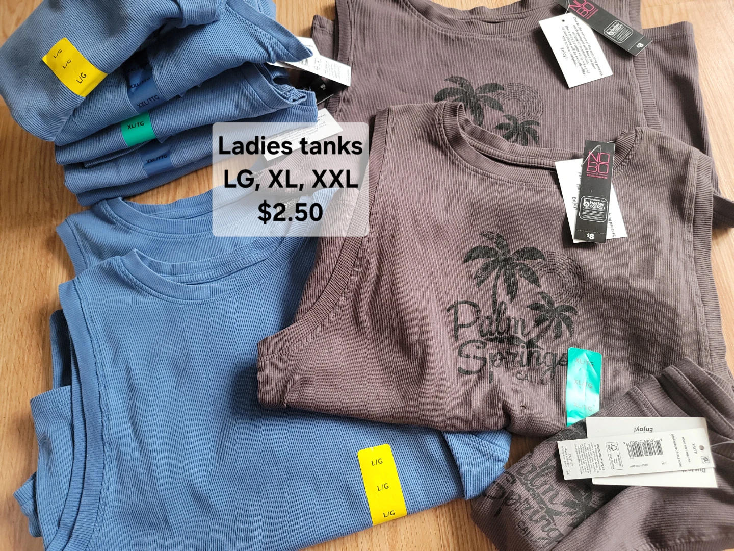 Men's & Ladies Clothing items new with tags - photo 4