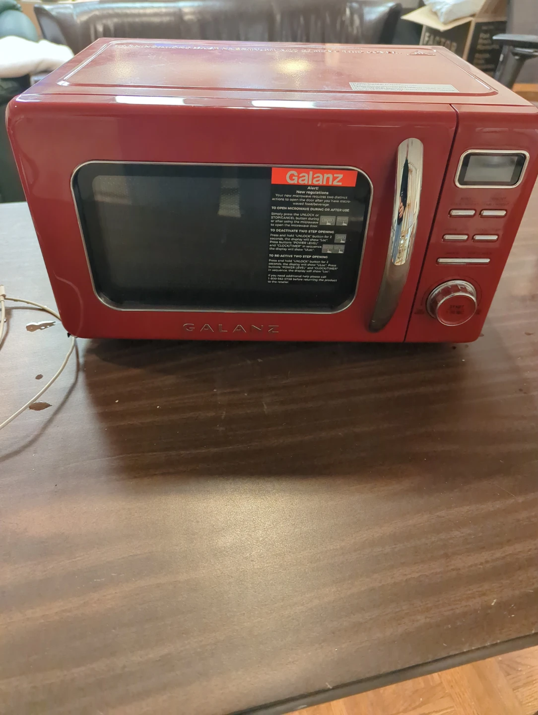 Galanz Red Retro Microwave - photo 2