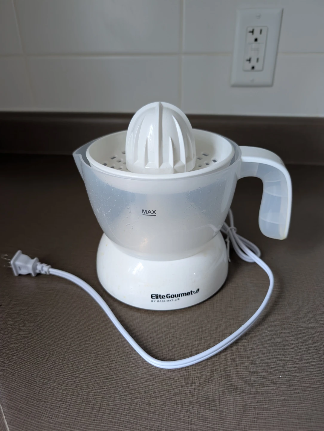 Elite Gourmet Citrus Juicer