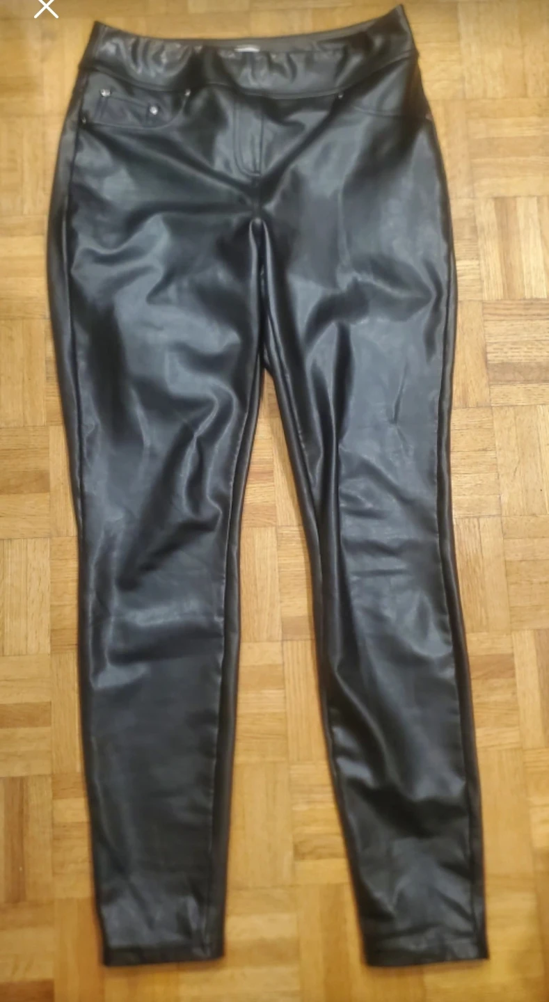 Laundry by Shelli Segal Faux Leather Pants - photo 5