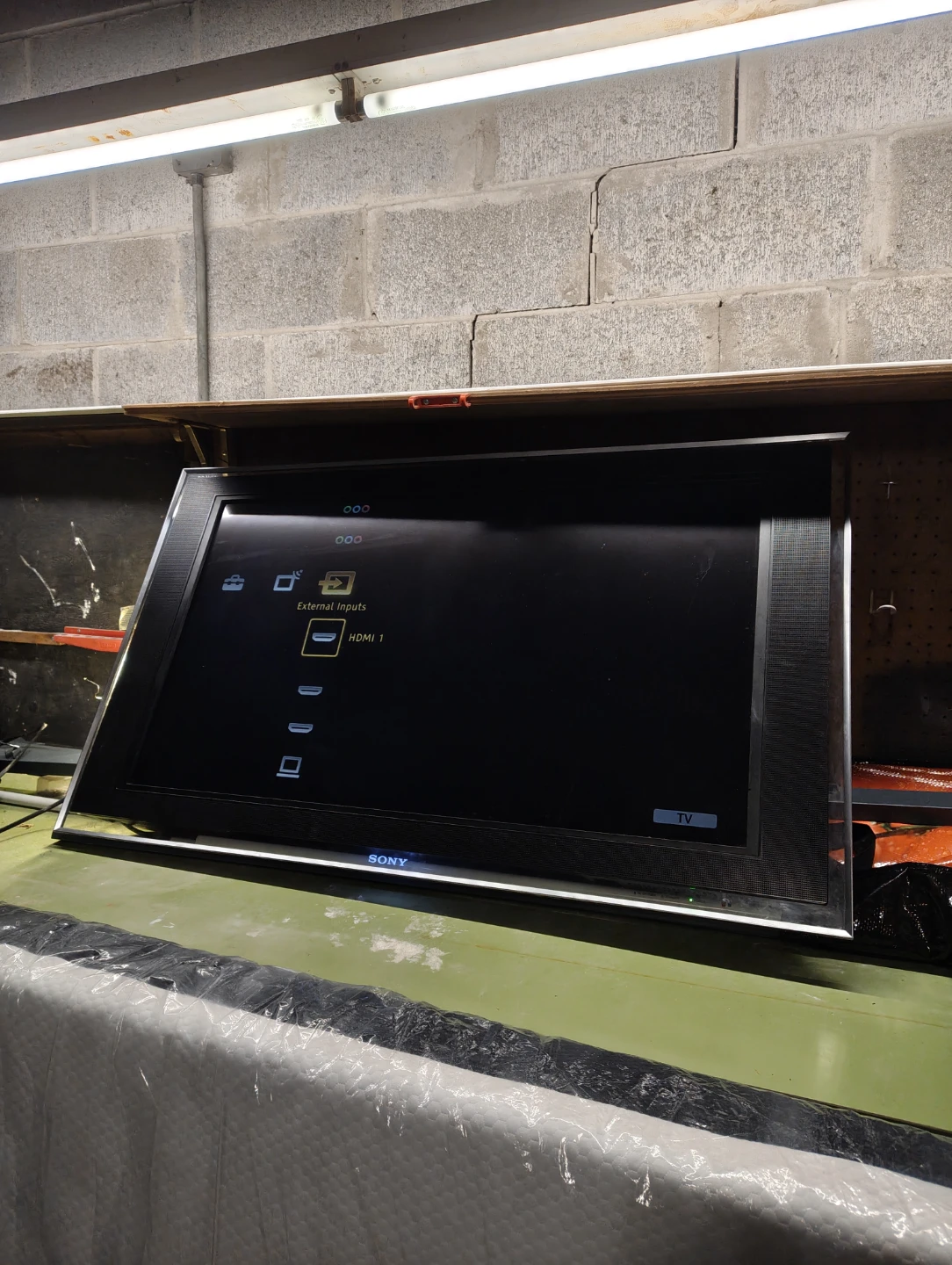 Sony Bravia KDL-40XBR4 - 40" Full HD - photo 3
