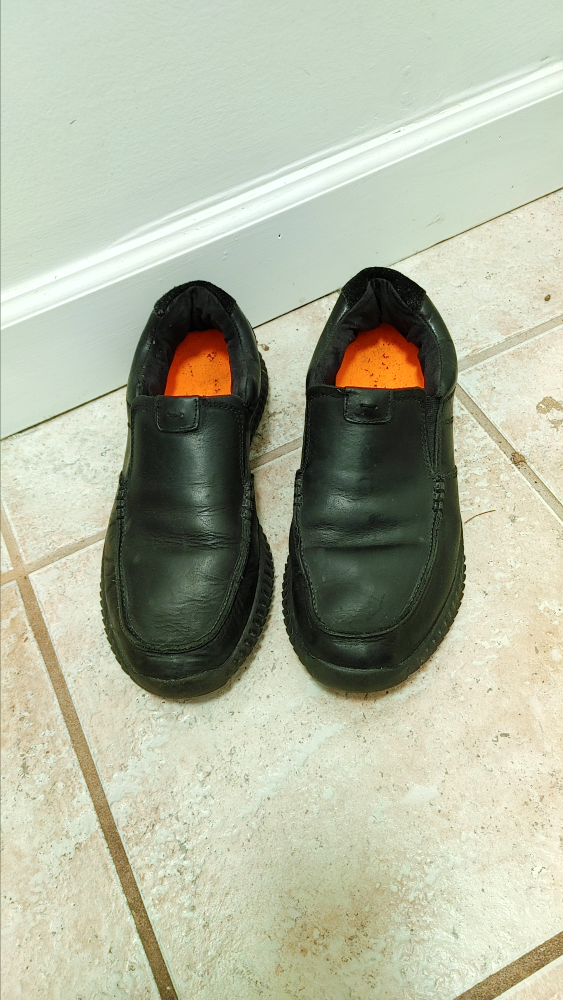 Women's Skechers Black Slip-On Shoes size 8.5 - photo 2