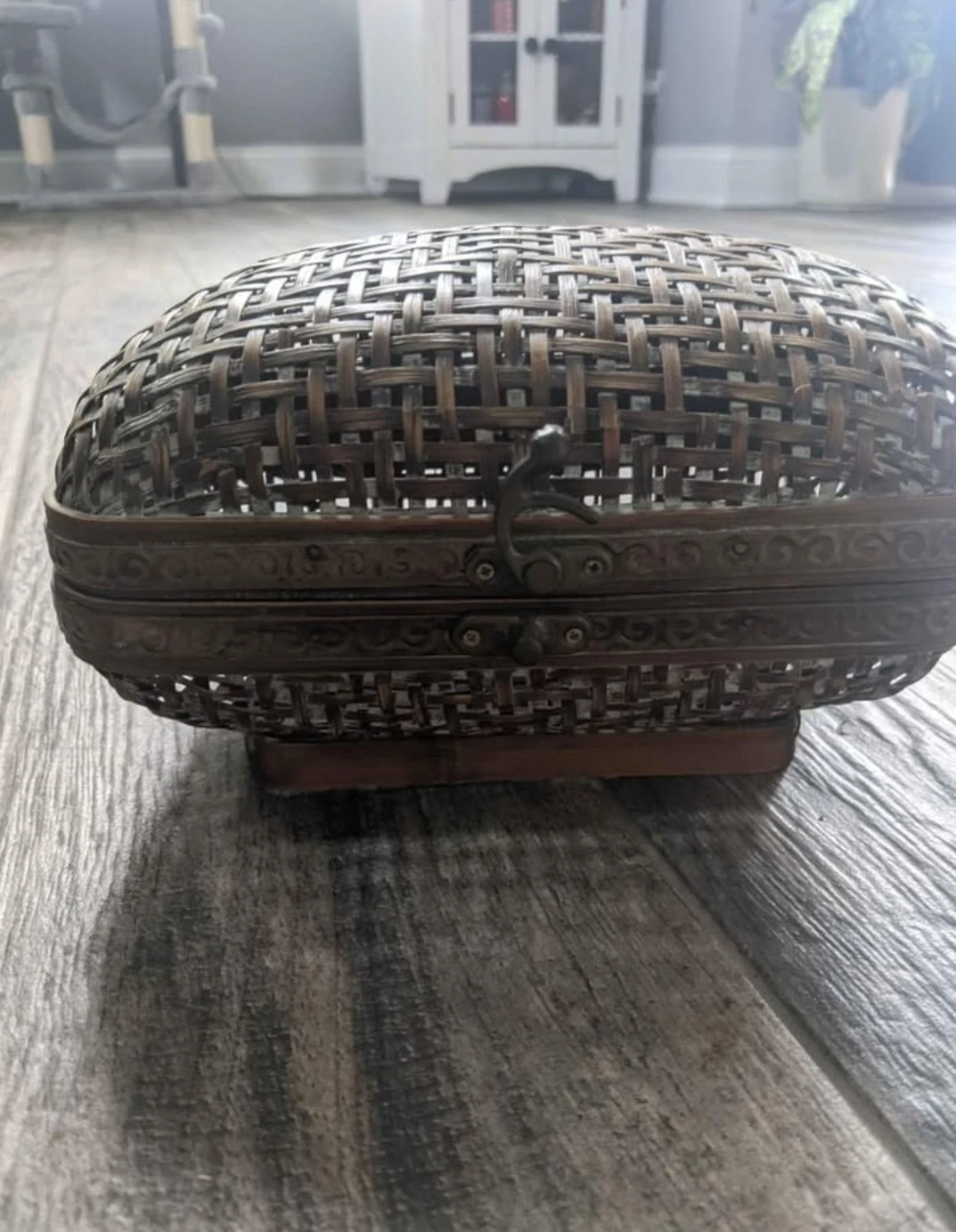 Woven Bamboo Trinket Box with Clasp