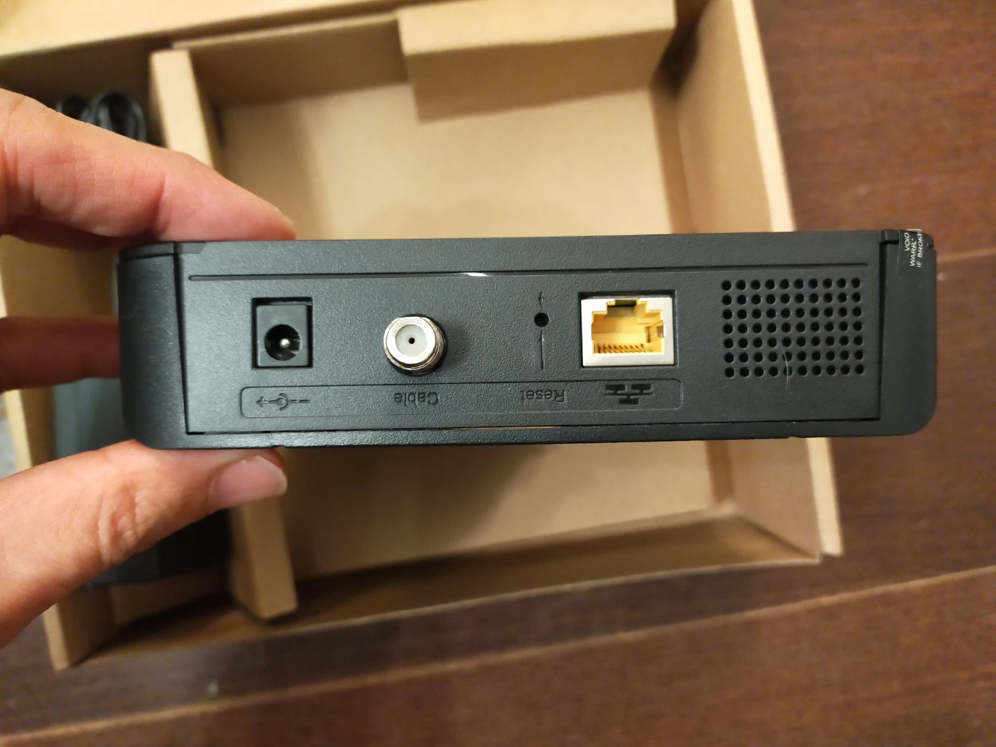 Thomson DOCSIS 3.0 Cable Modem - photo 3