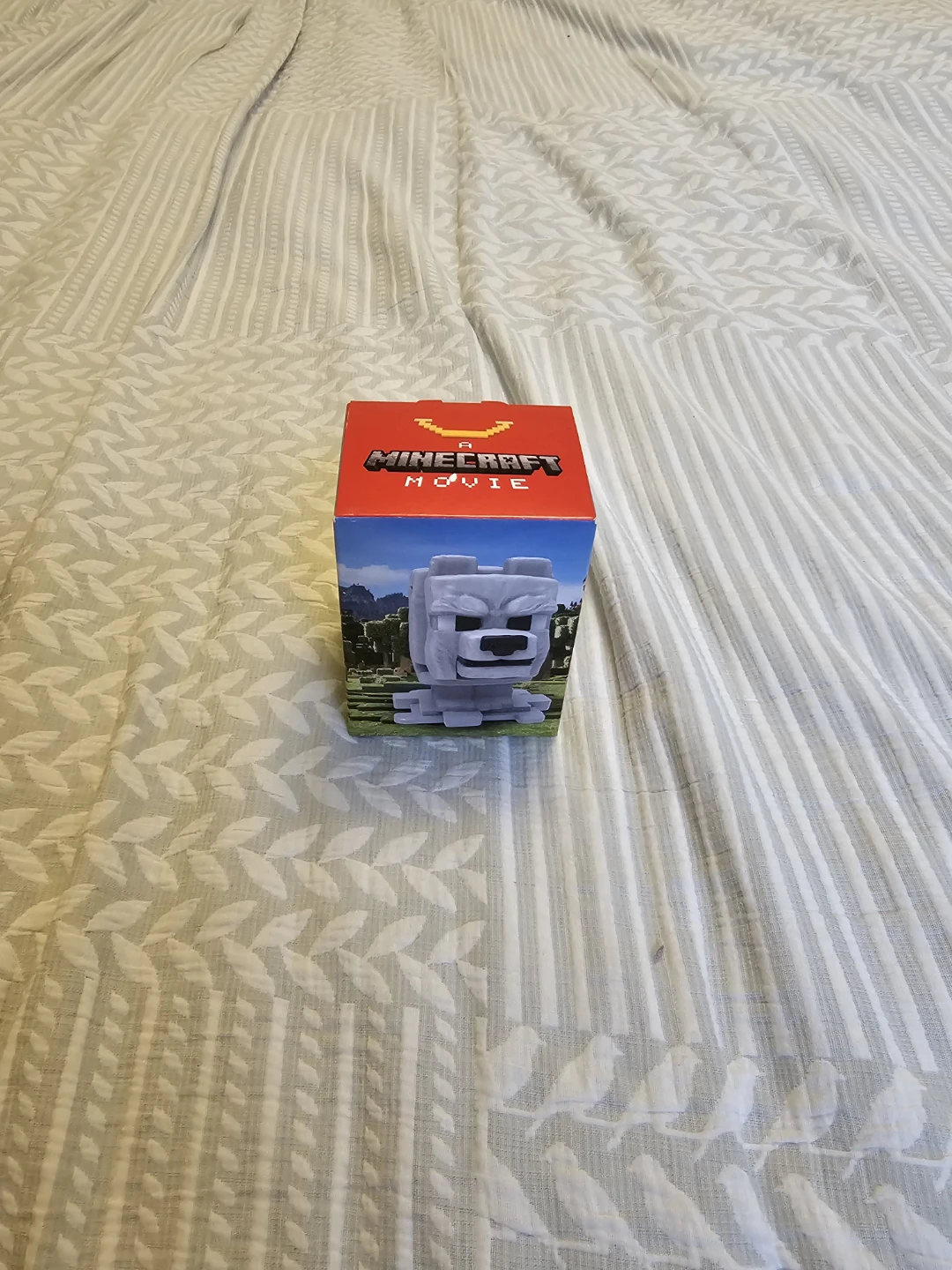 Minecraft Movie Happy Meal Box Dennis - photo 2
