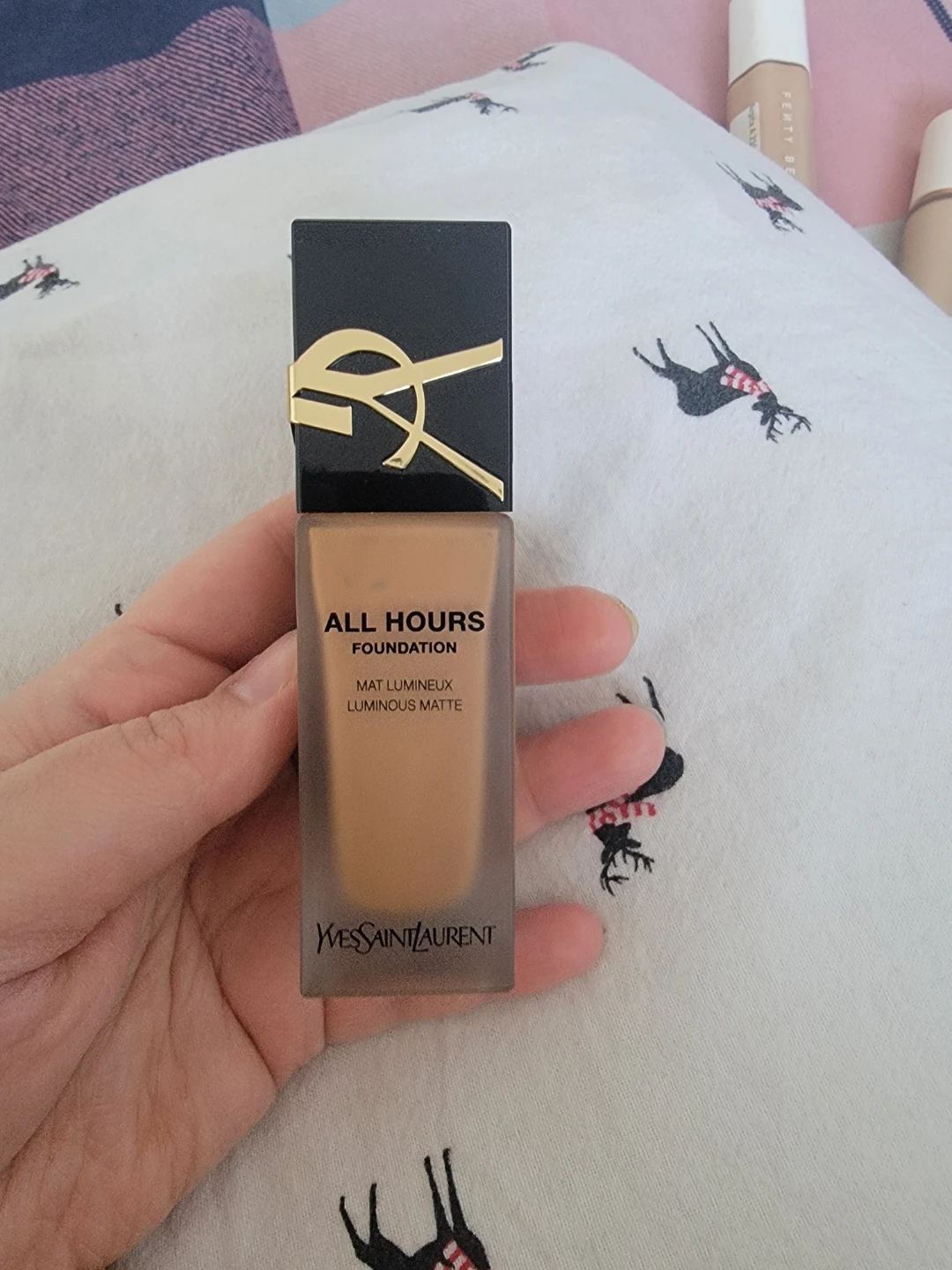 Yves Saint Laurent All Hours Foundation - Luminous Matte