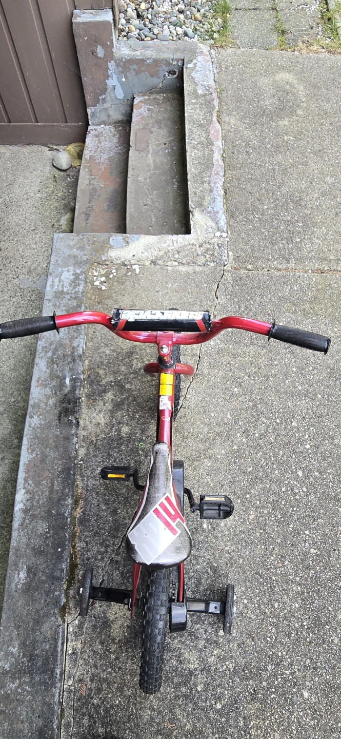 Red and black supercycle kids bike - photo 4