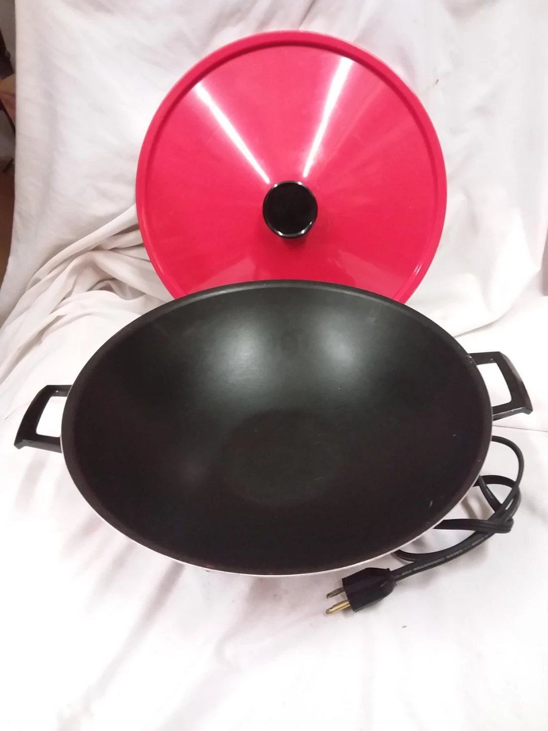 14" West Bend Electric Wok - photo 2