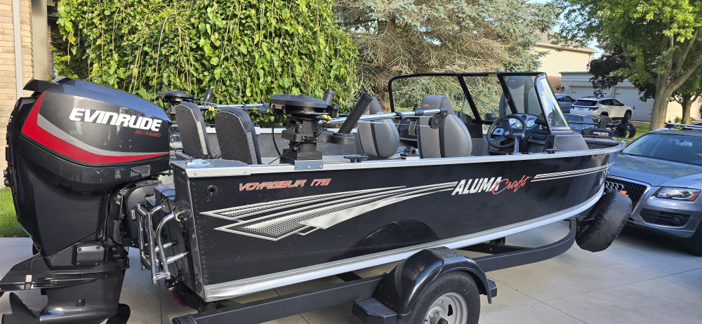 Alumacraft VOYAGEUR 175 Boat with Evinrude 115 Engine - photo 3