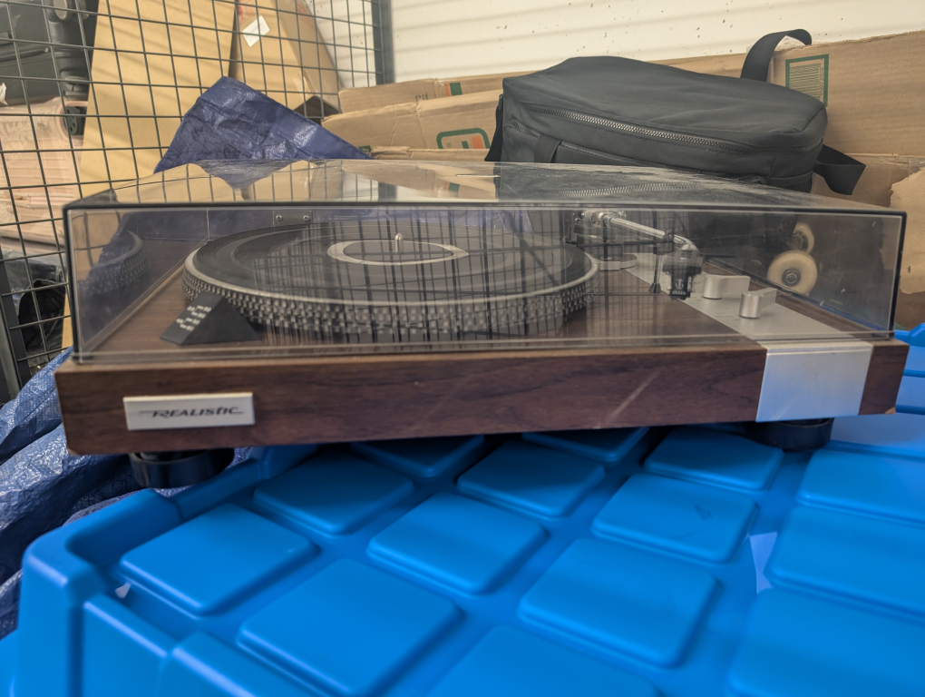 Realistic Turntable