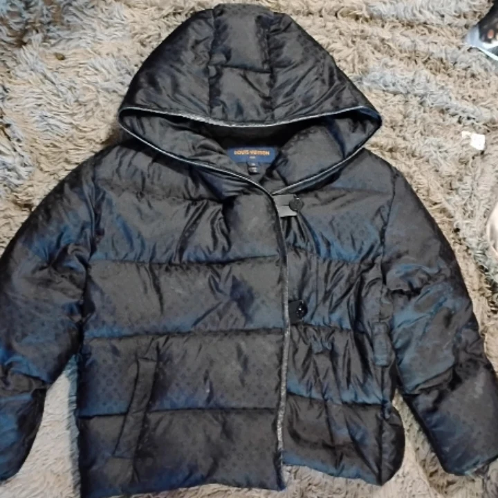 Louis Vuitton Puffer Jacket - photo 2