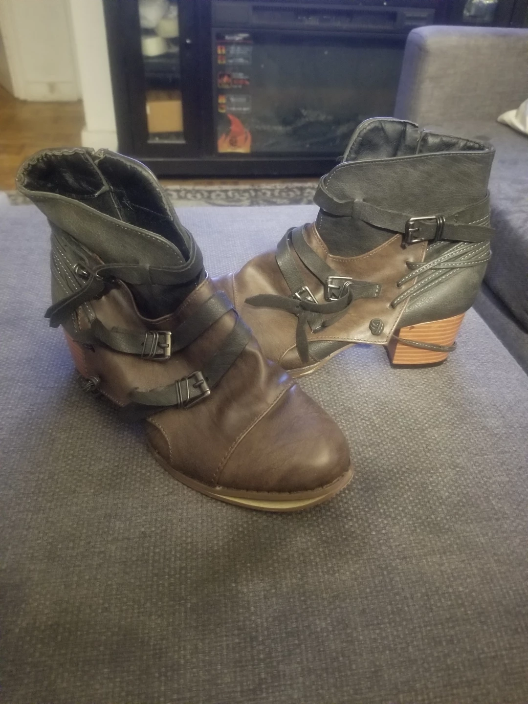 Women's Brown Leather Ankle Boots - Size 8 - photo 2
