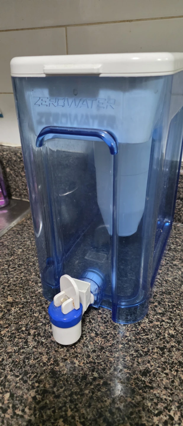 Zerowater Water Pitcher with Dispenser